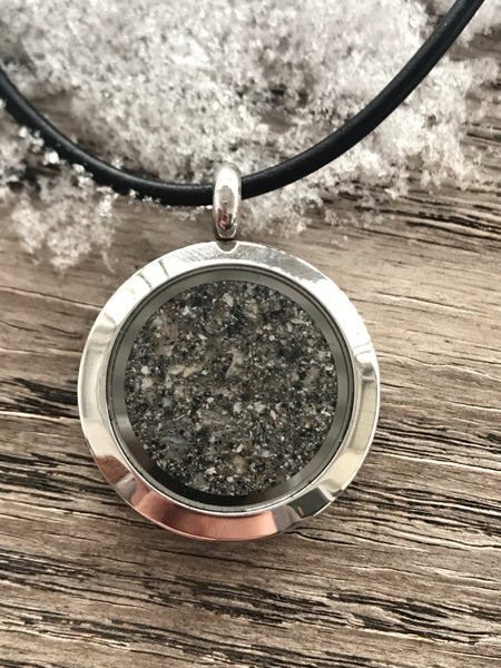 Filled round stainless locket pendant